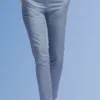 02918 - Pantalone colorato satinato 228 donna - 98% cotone 2% elastan - 2 tasche anteriori e posteriori - Tg. IT da 40 a 50 Tg.36-46