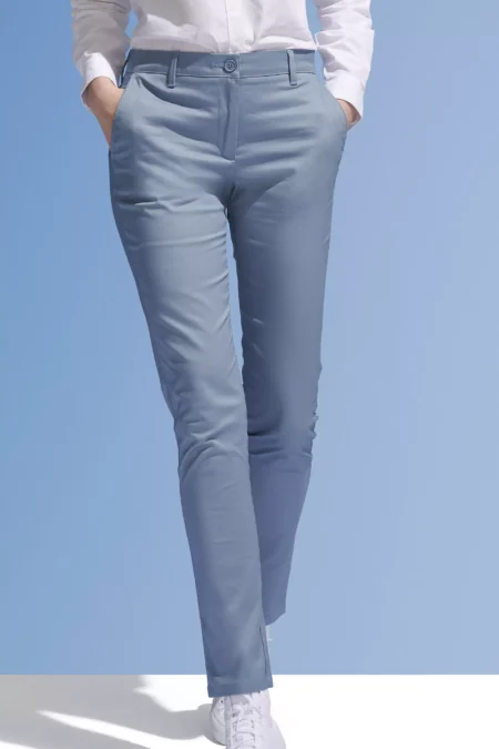 02918 - Pantalone colorato satinato 228 donna - 98% cotone 2% elastan - 2 tasche anteriori e posteriori - Tg. IT da 40 a 50 Tg.36-46